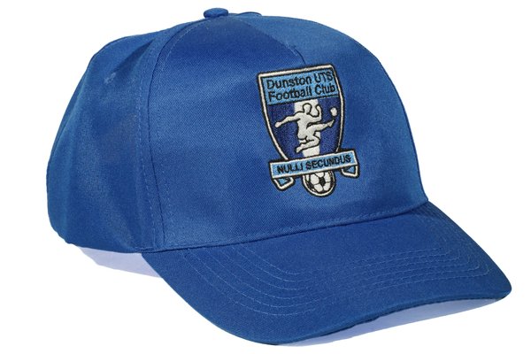 BASEBALL CAP WITH LOGO