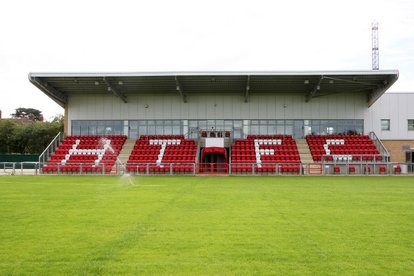 Hawks sign Second Year Scholar from Southend United