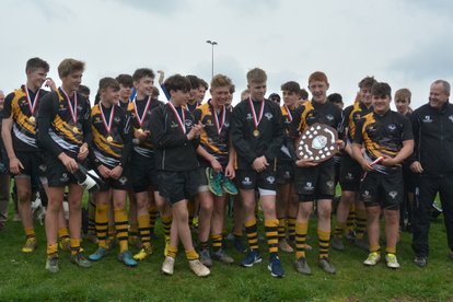 Shipston U15s win Warwickshire plate!