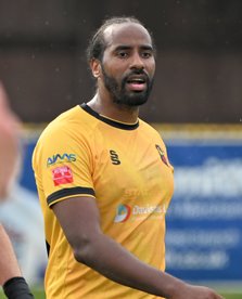 Glassboys bring in centre-forward TYRONE BARNETT from Alvechurch!