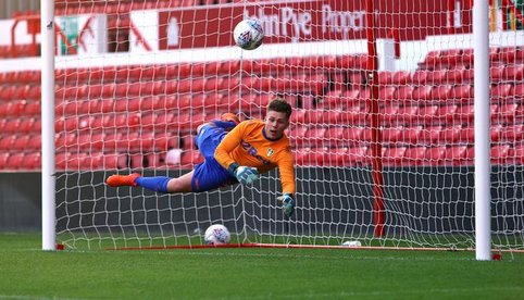 NEWS | Taddy Call Upon Leeds United Goalkeeper