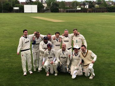 UCC GREAT GAMES: SUN 2ND XI vs HOLTWHITES
