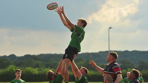 Datch 3s win in last minute by 1 point against a strong Hertford 5s team - well deserved beers