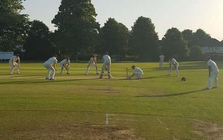 2s cling on for the draw