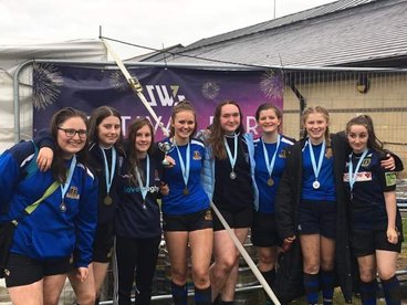 Dings Girls win SW7s Plate
