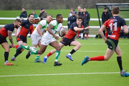 Horsham comfortably negotiate rugged Heath