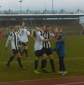 Gingerbreads Smash The Glassboys