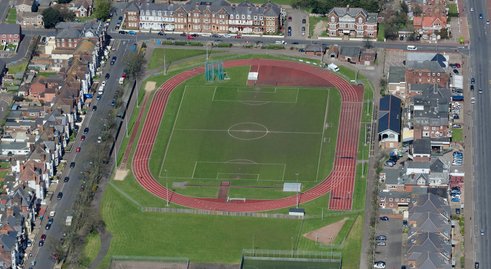 Seaside friendly ends in defeat