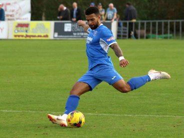 Defender Seb Dunbar returns to the club!