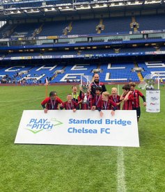 U10 Red's Win Stamford Bridge Tournament