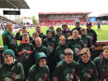Lichfield U11s provide guard of honour at Welford Road