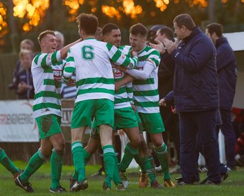 Aylesbury FC 1 Thame United 1