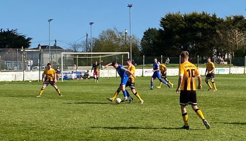 NEWLYN FAIL TO CAPITALIZE AT HOME AGAIN!