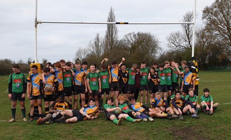 U16s enjoy a terrific contest on mini tour in deepest Essex