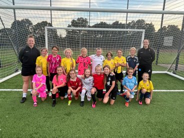 ETC Girls Training with Flawless Football Coaching