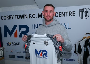 McAuley Signs On!