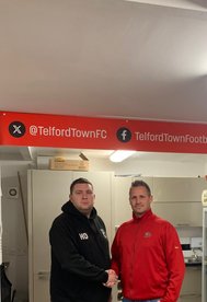 Boswell Commits to Telford Town for 2025/26 Season