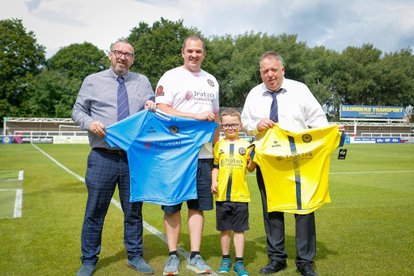 Farnborough Junior Academy agree sponsorship deal with Tratech Consulting