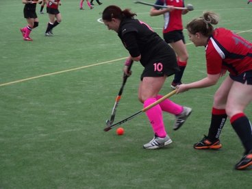 Convincing win sees 1s stay top