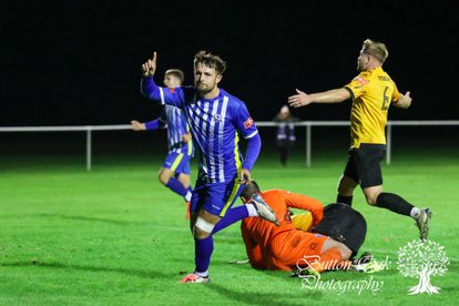 Darlaston's good form continues, as they leap frogged their opponents into 4th spot in the Northern Premier League Midlands Division