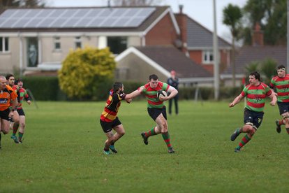 Dee keep up the pace in league race