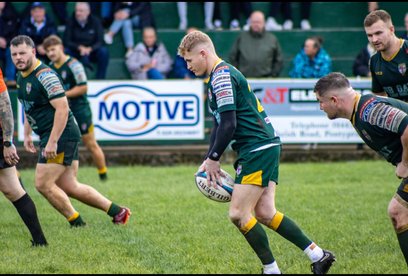 Early Season Form Continues / Weekend Round Up