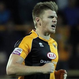 Piergianni signs new United contract