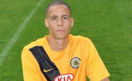 Marshall makes United switch