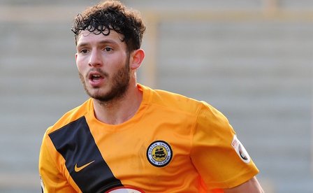 Simmons departs following loan spell