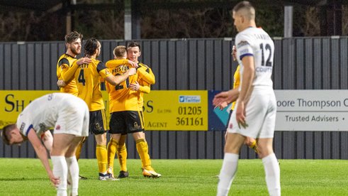 Boston United 1-1 AFC Fylde (4-2 on penalties)