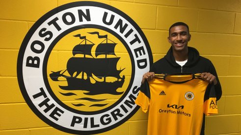 Elliott brings in striking namesake