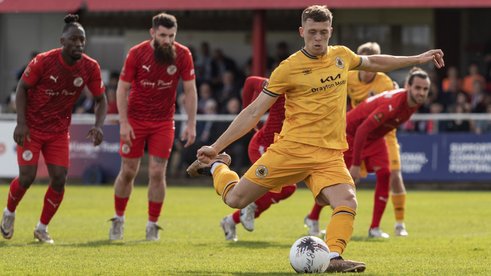 Knowles poised for EFL switch