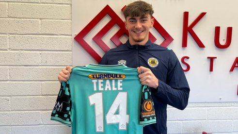 Teale clinches United move